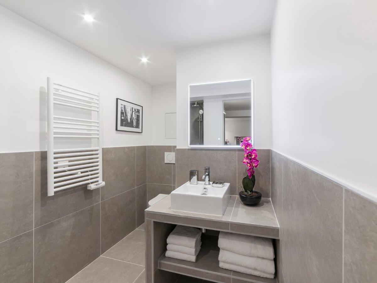 Livinparis - Luxury 3 Bedrooms Arc De Triomphe I Appartamento *
