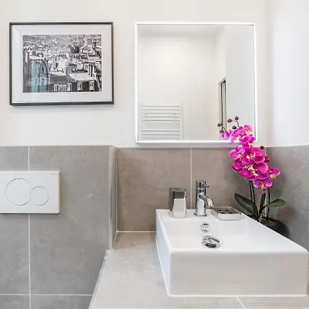 Livinparis - Luxury 3 Bedrooms Arc De Triomphe I Parigi